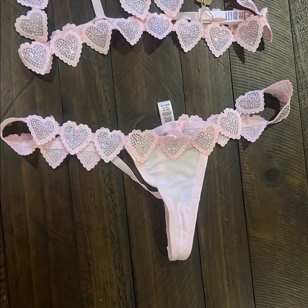 SKIMS Rhinestone Heart Set💕 - Picture 11 of 16